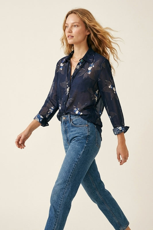Q2 Camicia a bottoni floreale blu scuro in chiffon con maniche lunghe