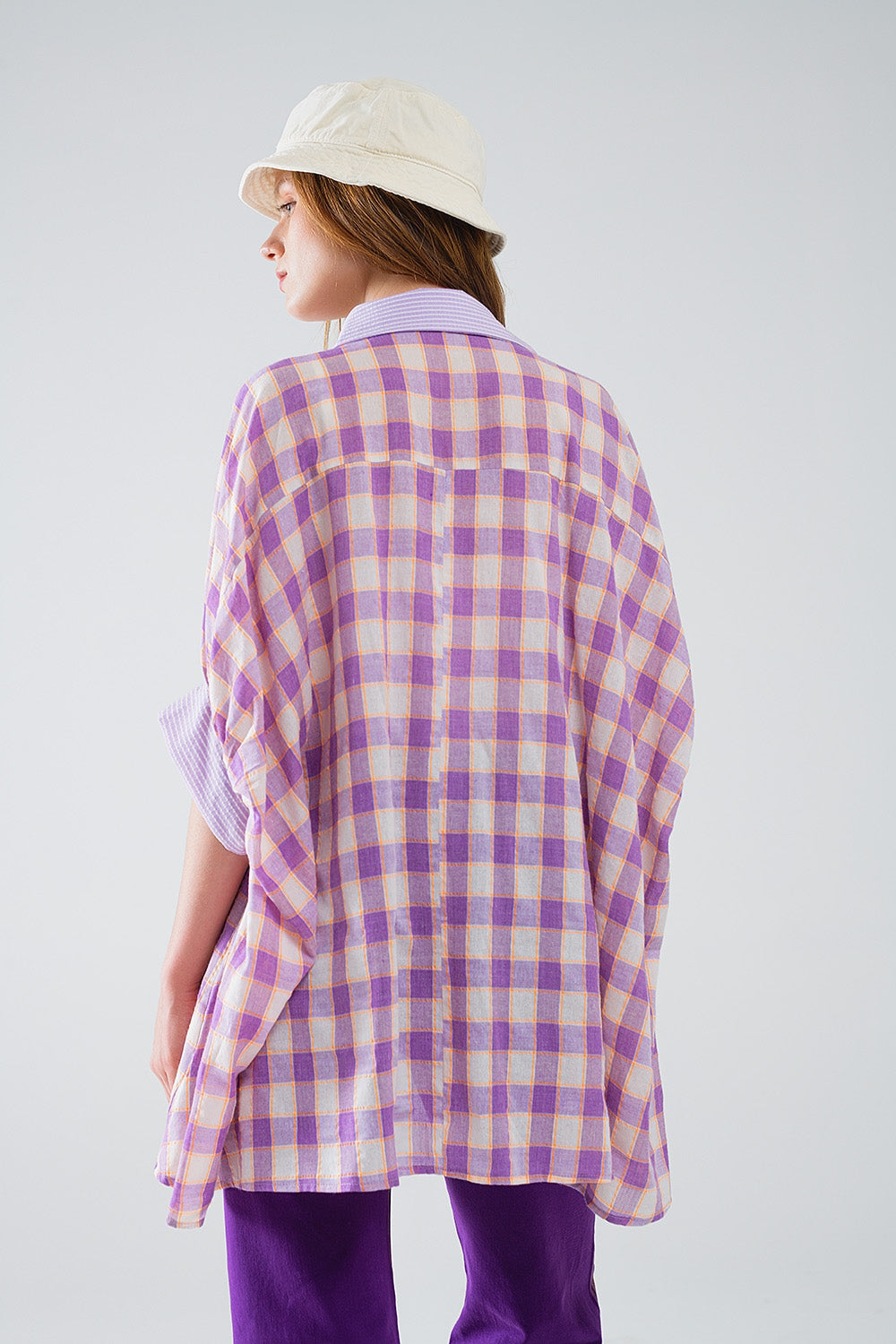 Camicia a maniche corte con stampa check in viola e bianco