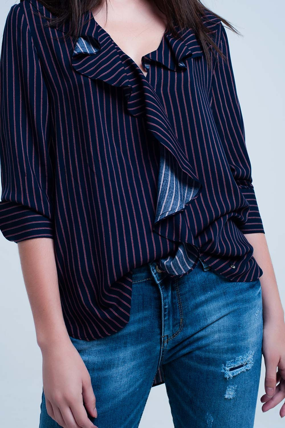 Camicia a righe blu navy con volant