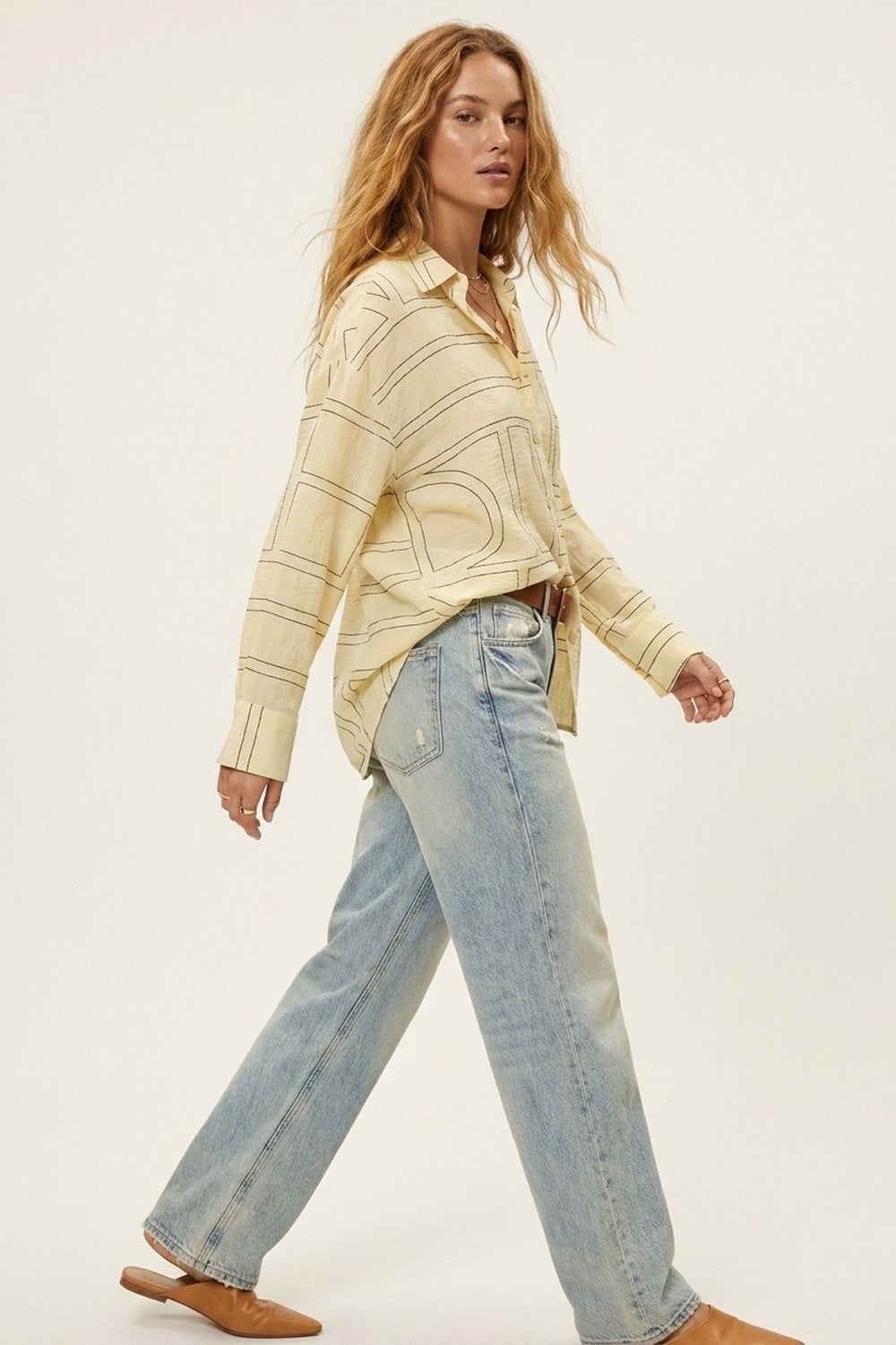 Camicia button-down beige con motivo geometrico