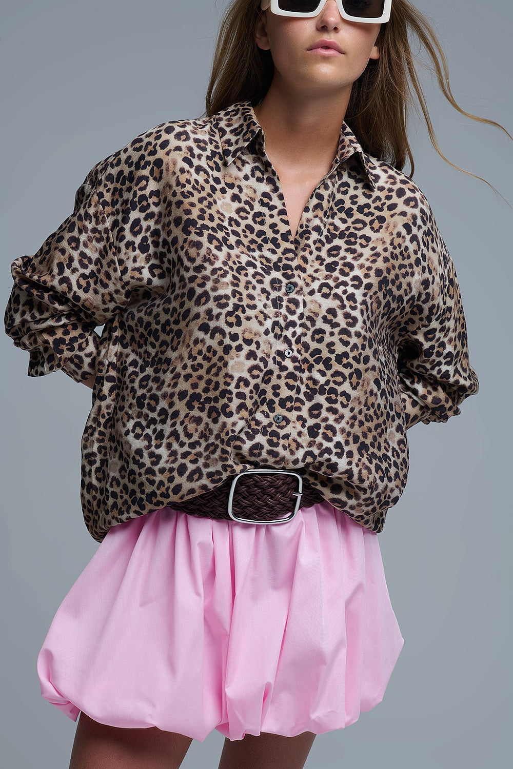 Camicia button-down oversize con stampa leopardata