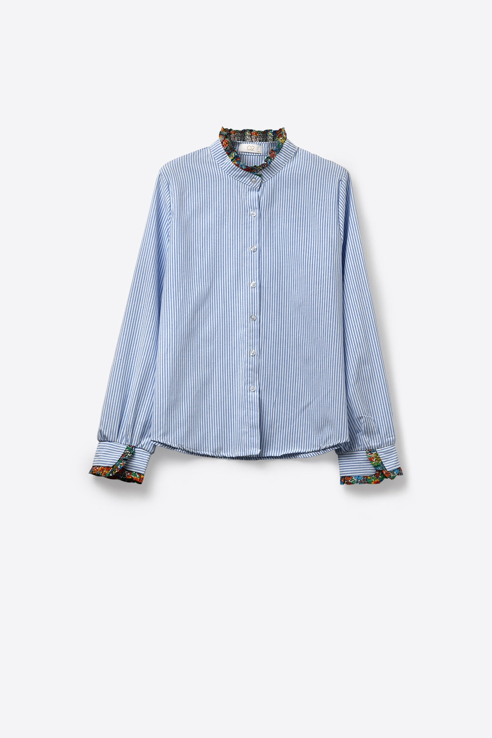 Camicia button-up a righe blu chiaro con rifiniture floreali