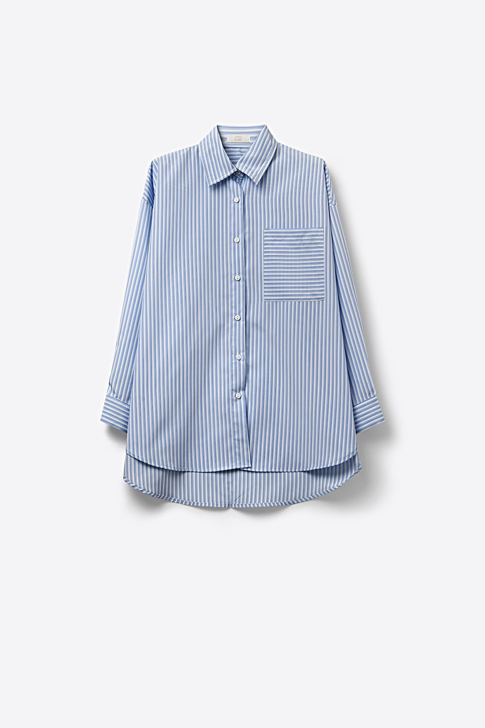 Camicia Button-Up a righe blu chiaro dal taglio rilassato