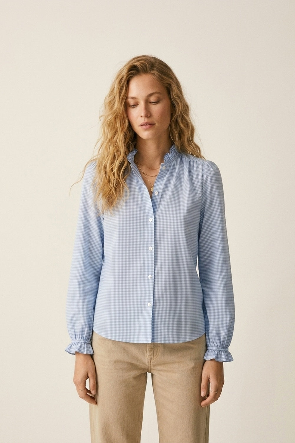 Camicia button-up con colletto arricciato in percalle blu chiaro
