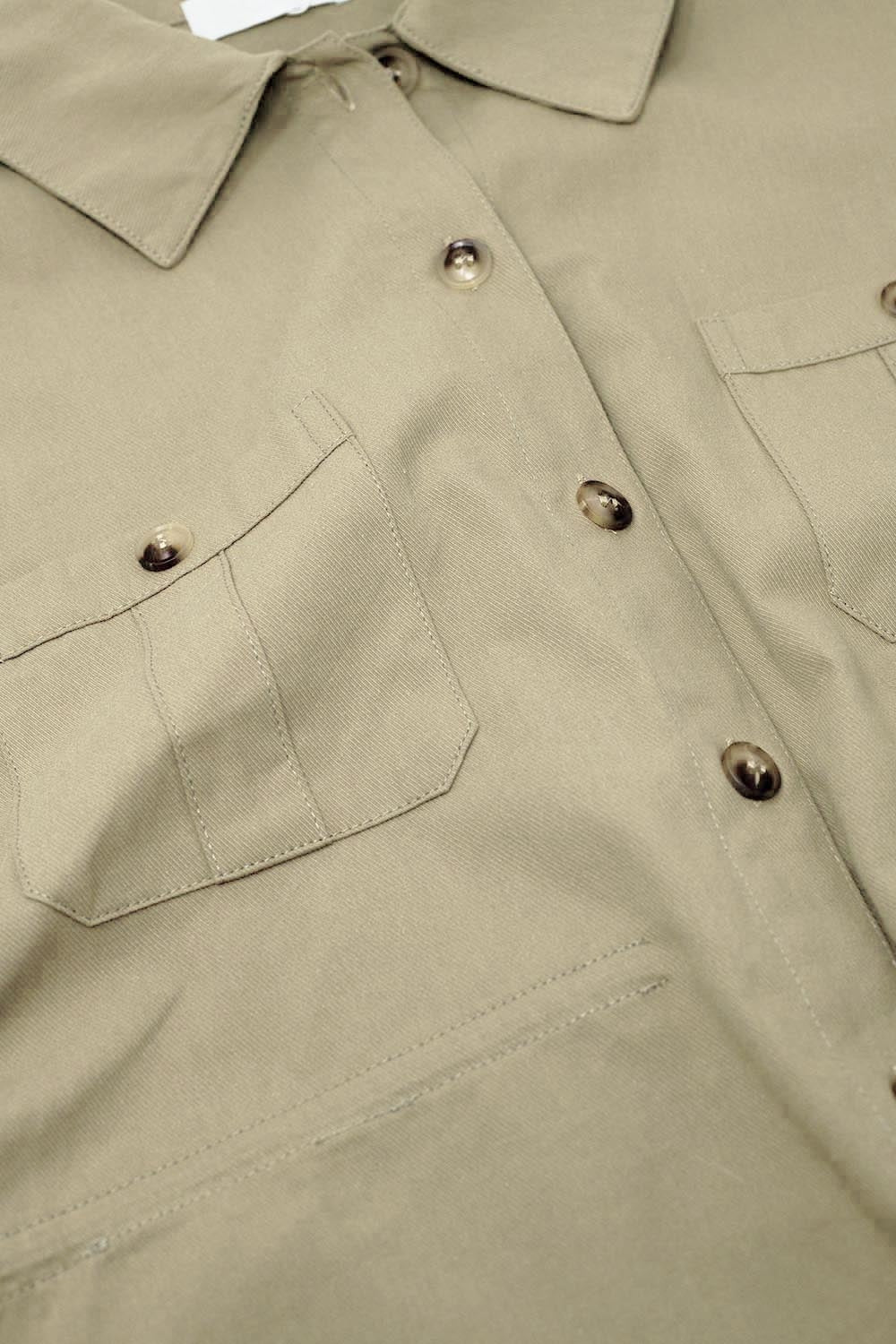 Camicia Button Up Khaki con tasche sul petto