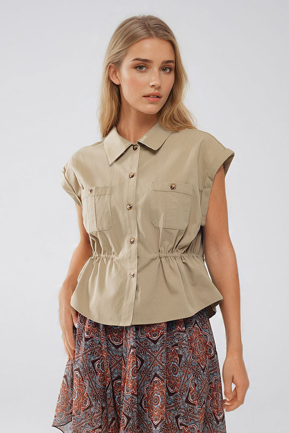 Camicia Button Up Khaki con tasche sul petto