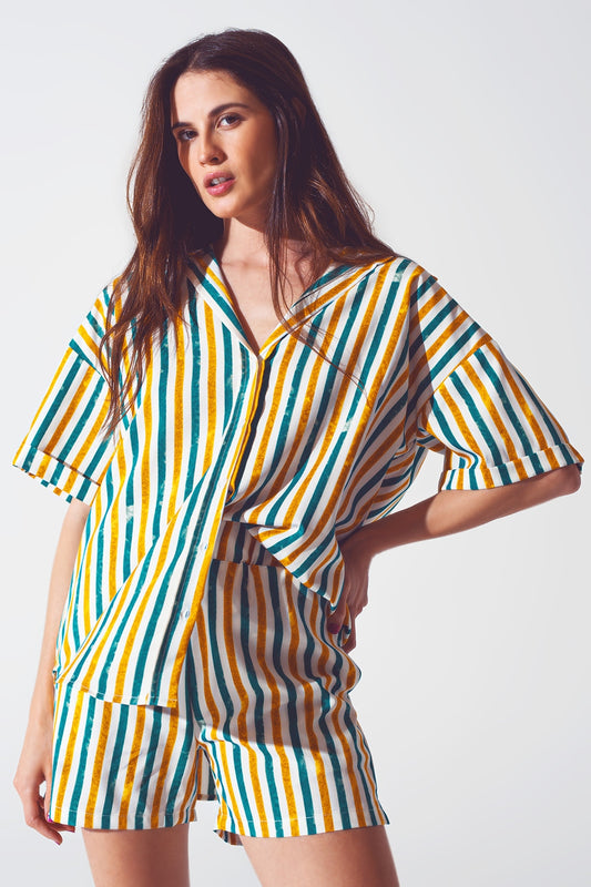 Q2 Camicia comoda a righe verdi