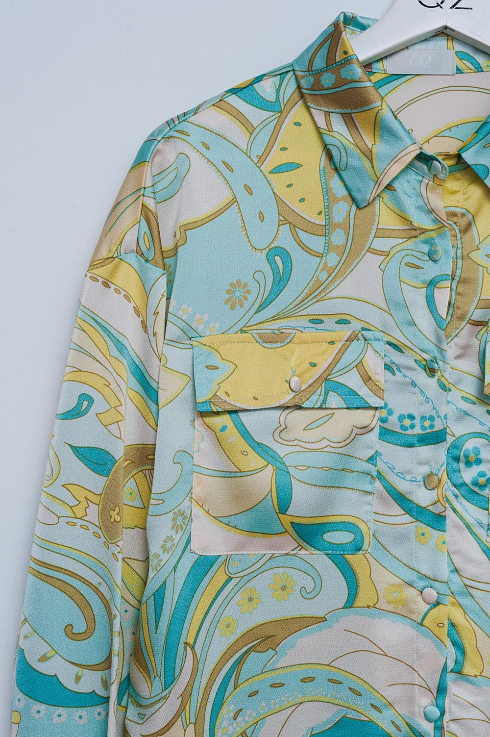 Camicia con stampa astratta verde