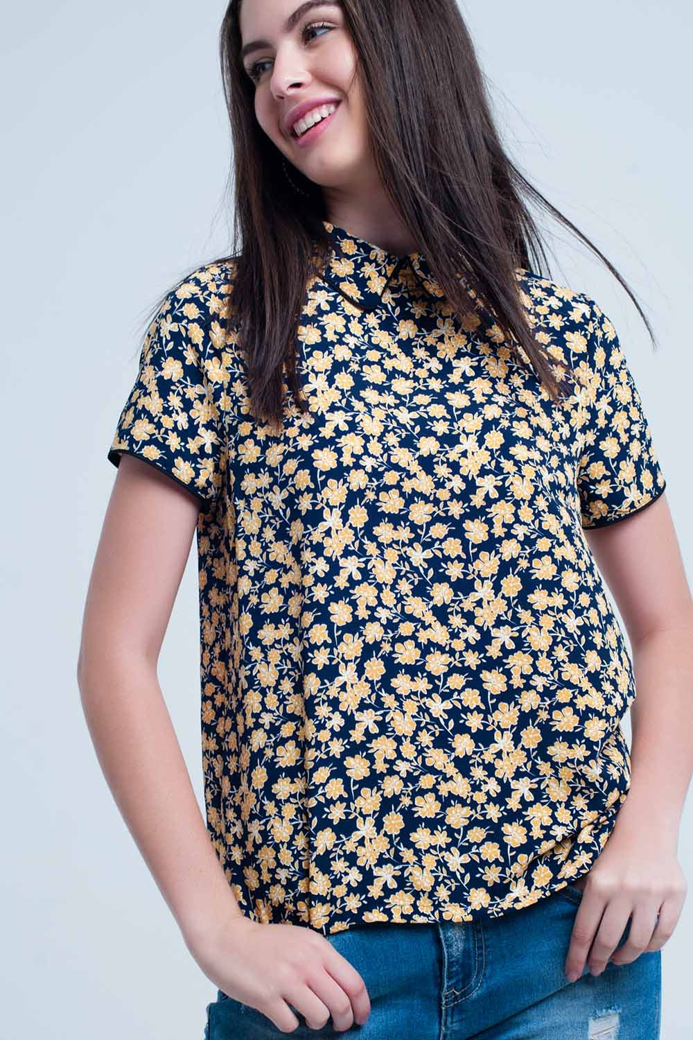 Q2 Camicia con stampa di fiori gialli