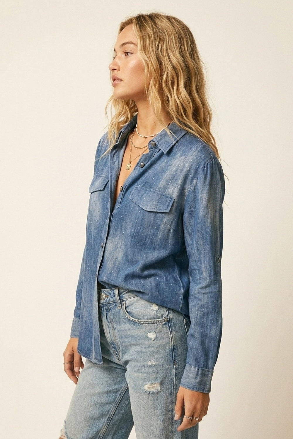 Camicia in chiffon tie-dye blu con dettagli in strass