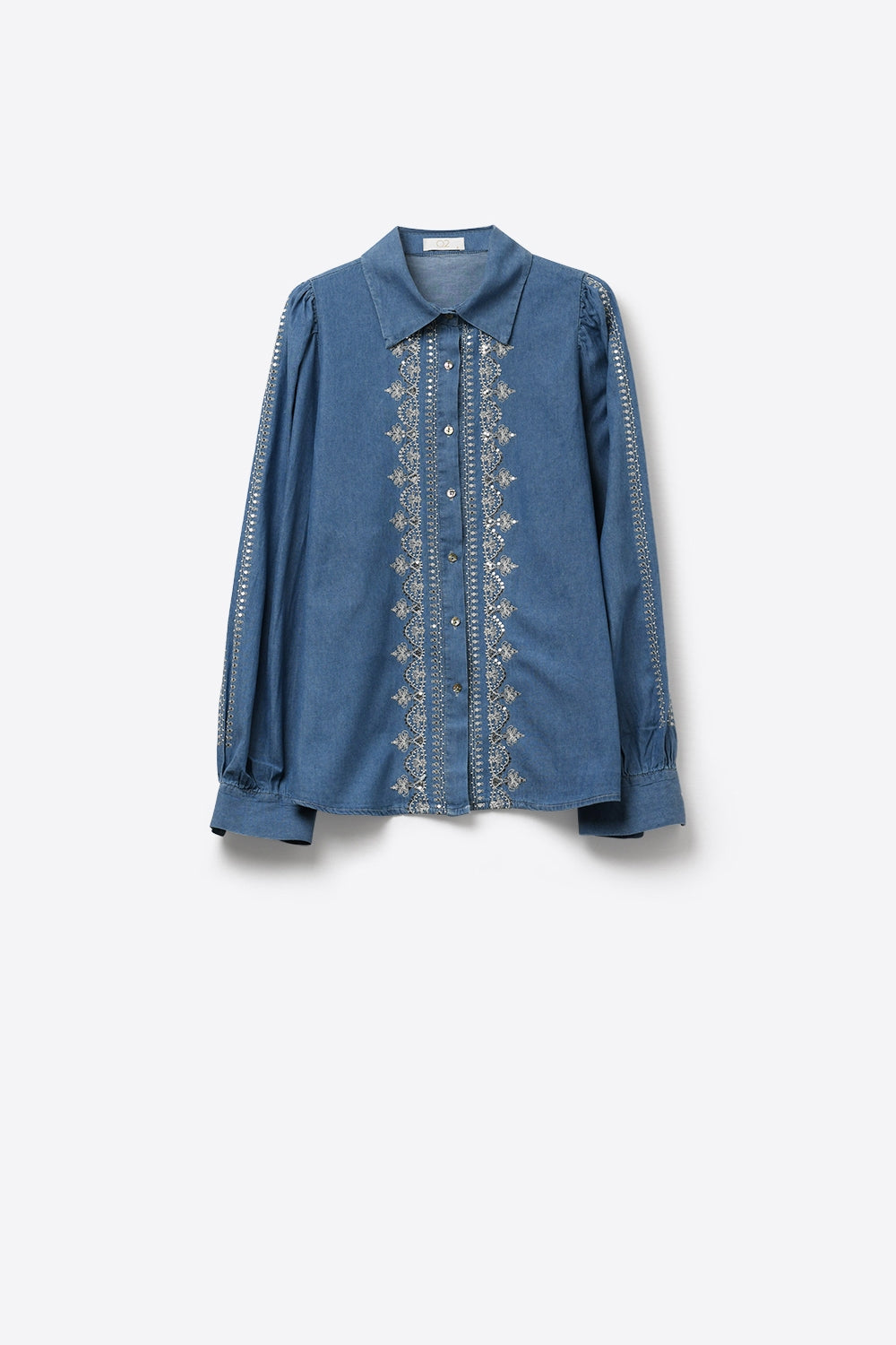 Camicia in denim blu con finiture ricamate e maniche lunghe