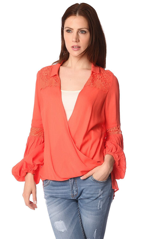 Q2 Camicia in modello a a portafoglio drappeggiata sul davanti arancio
