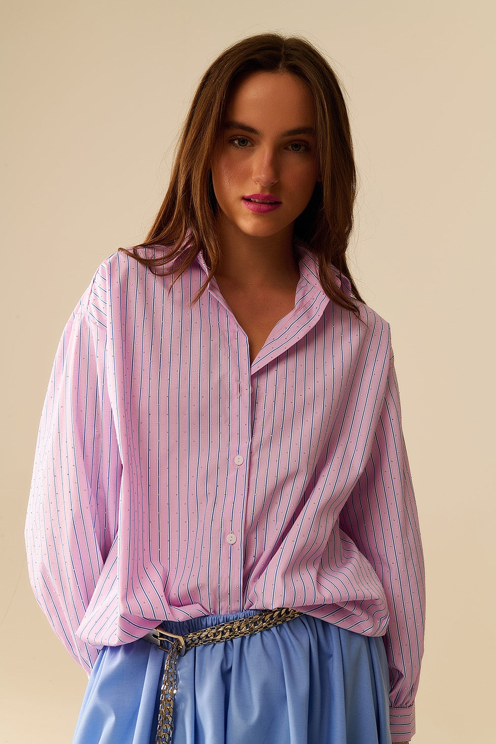 Q2 Camicia in popeline rosa a righe impreziosita da strass