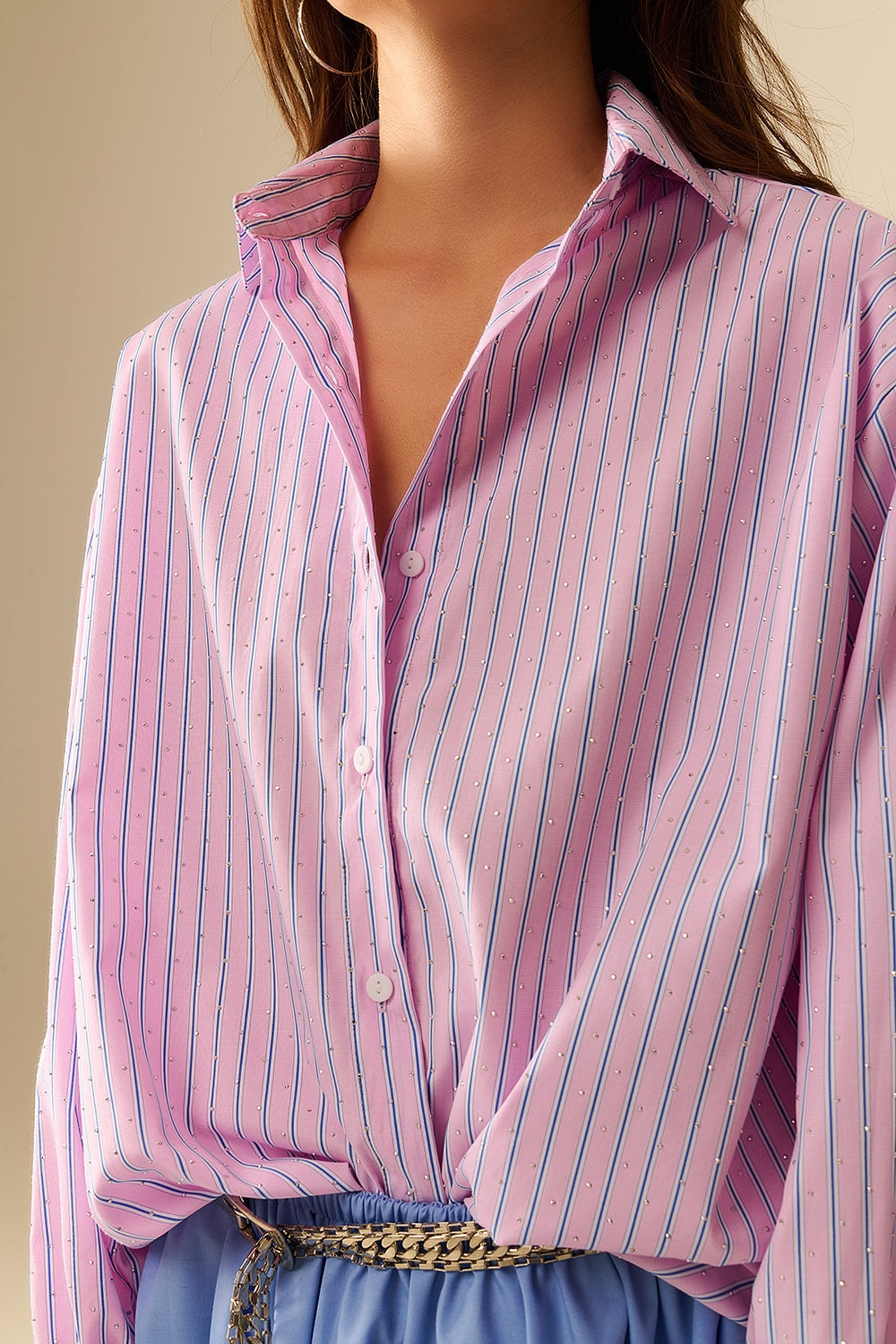 Camicia in popeline rosa a righe impreziosita da strass