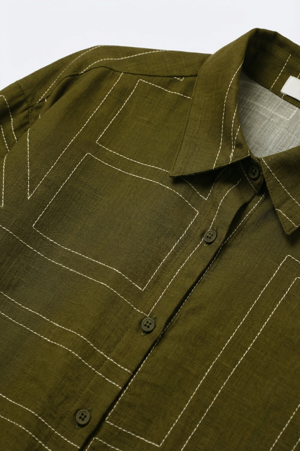 Camicia in tessuto fluido fine oliva con stampa grafica