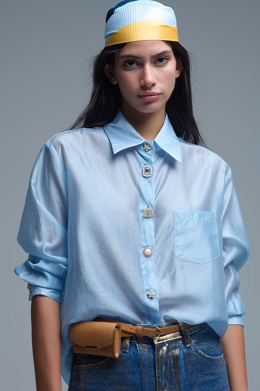 Camicia morbida in seta con bottoni in blu