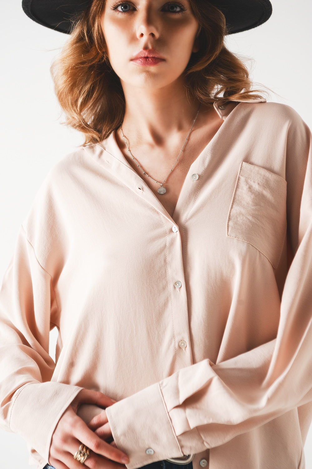 Camicia oversize beige con taschino