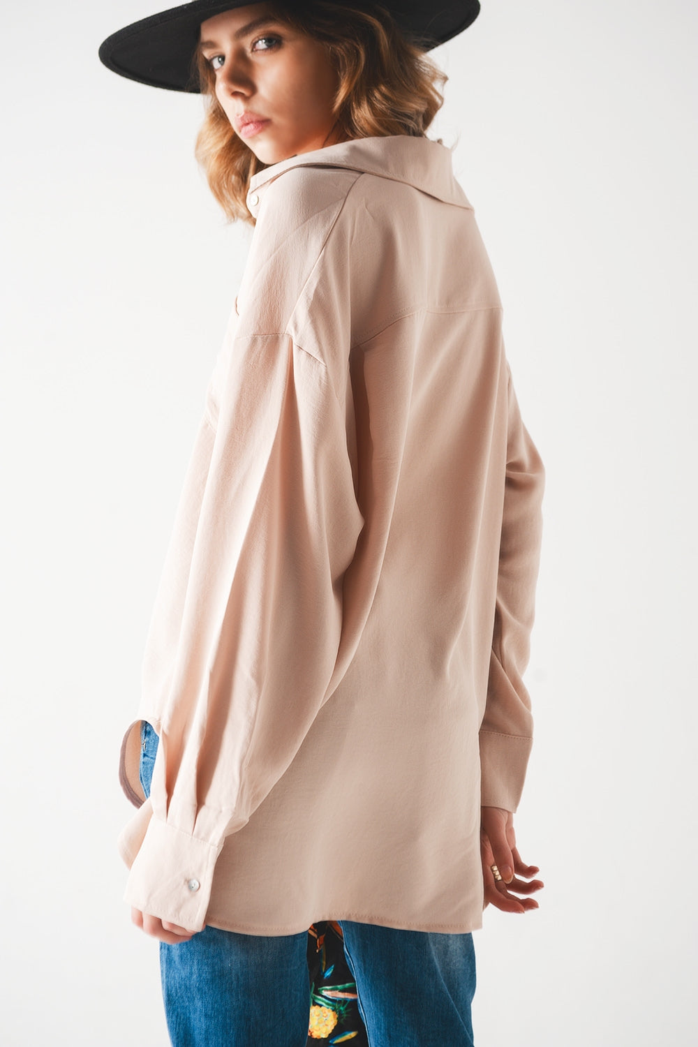 Camicia oversize beige con taschino