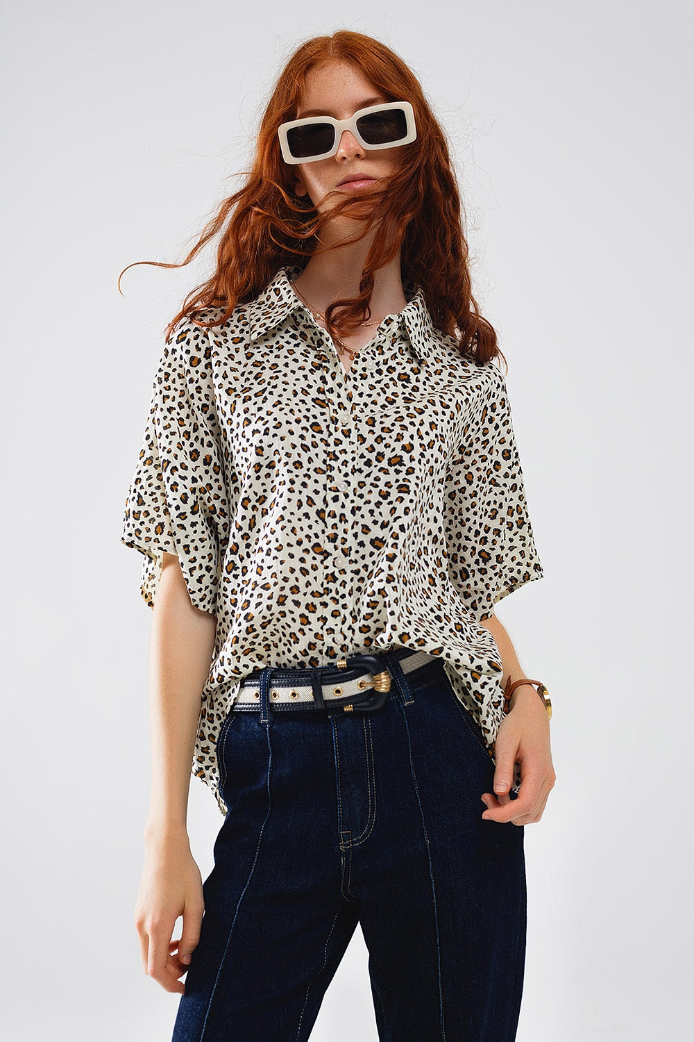 Q2 Camicia oversize rilassata a maniche corte con stampa leopardata