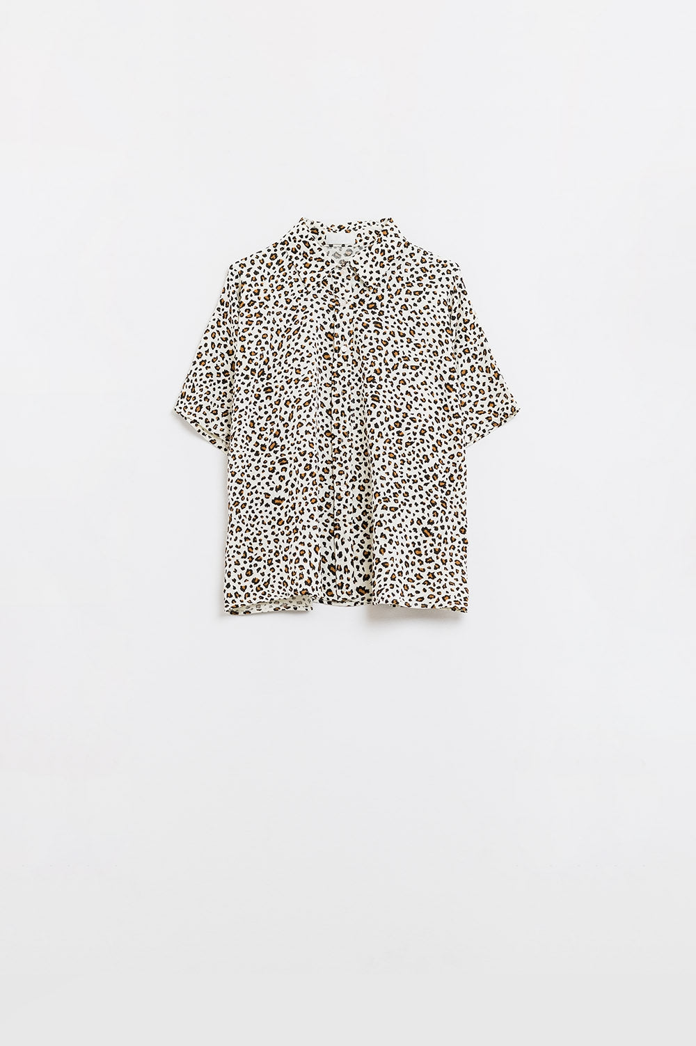 Camicia oversize rilassata a maniche corte con stampa leopardata