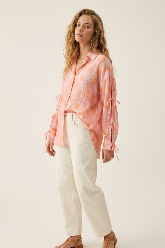 Q2 Camicia oversize rosa con maniche a nodo e bottoni