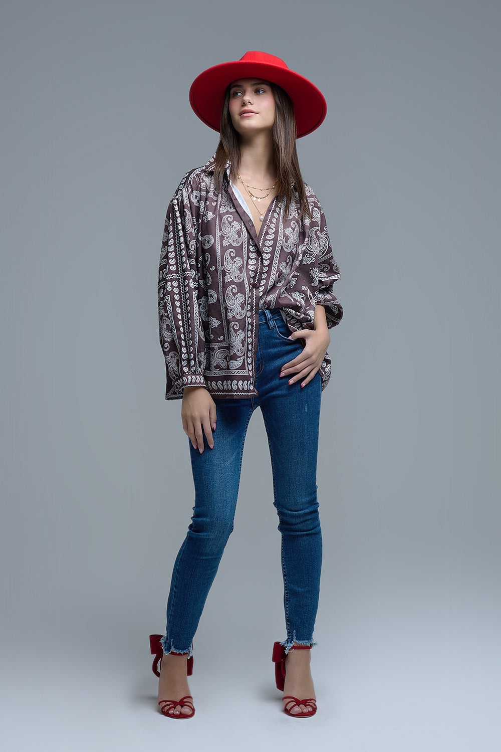 Camicia Paisley marrone con maniche voluminose