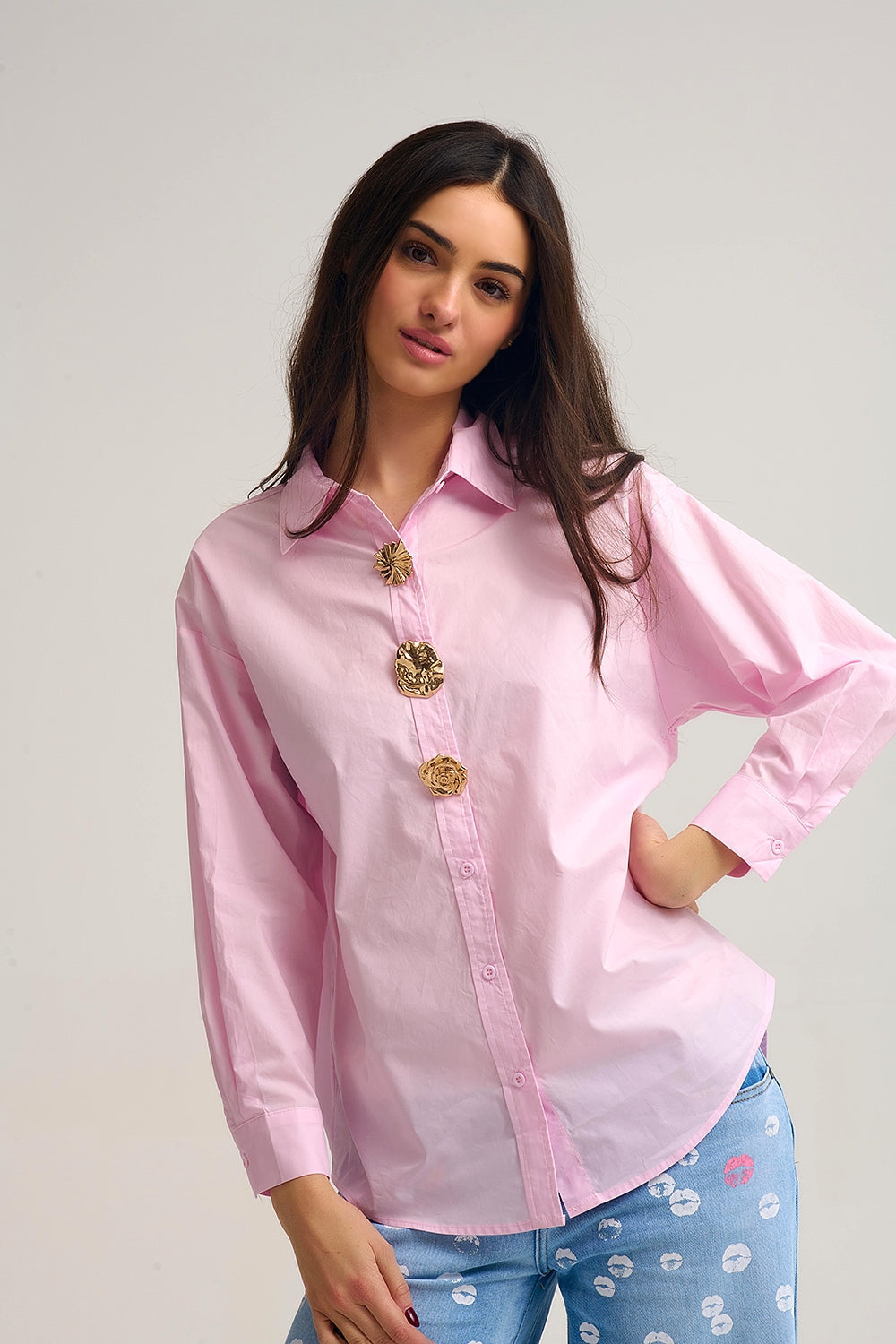 Camicia rilassata in popeline di cotone rosa con bottoni dorati