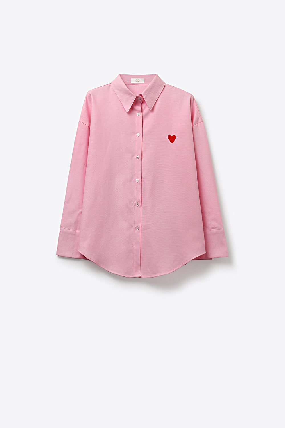 Camicia rosa con bottoni e dettaglio cuore ricamato