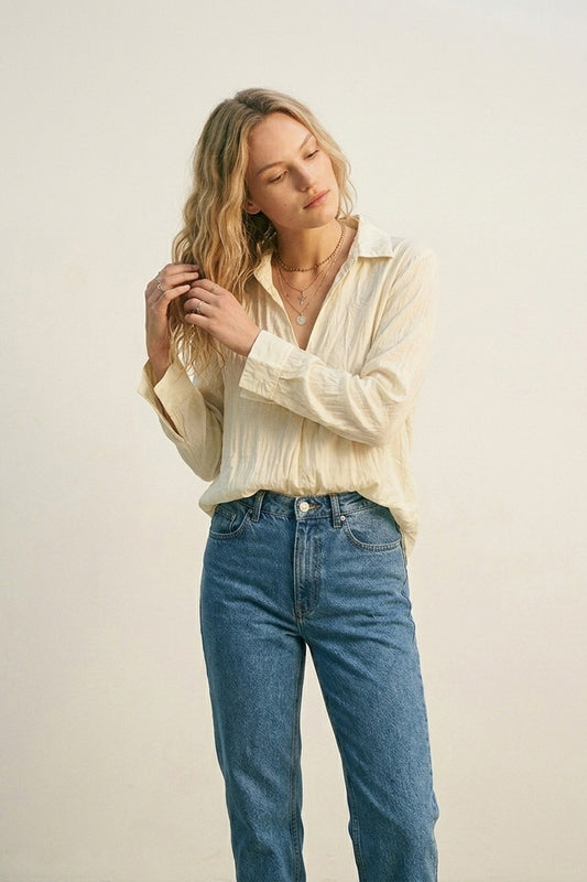 Q2 Camicia tunica color crema a vestibilità rilassata con tessuto trasparente