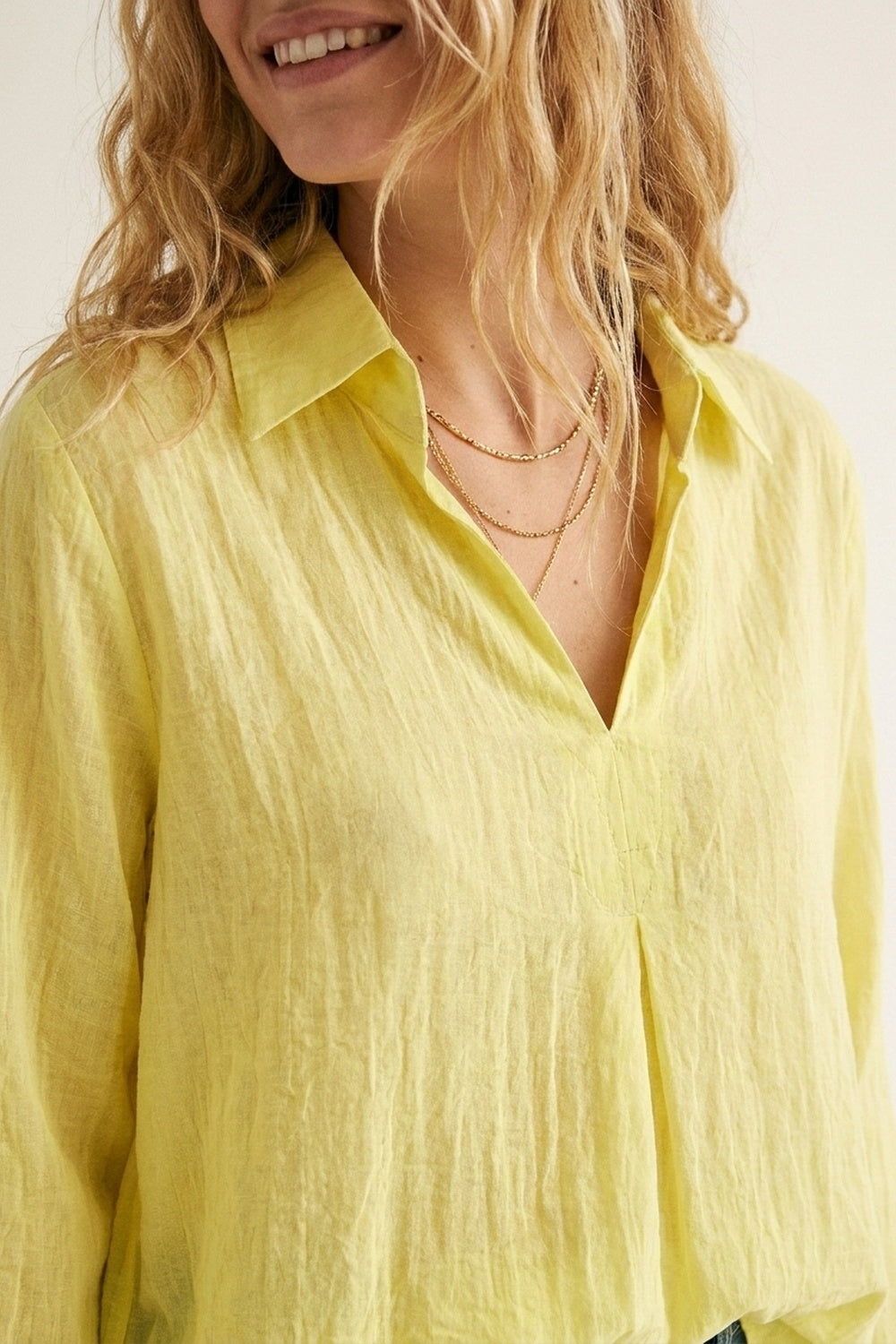 Camicia Tunica Gialla a Vestibilità Comoda con tessuto trasparente