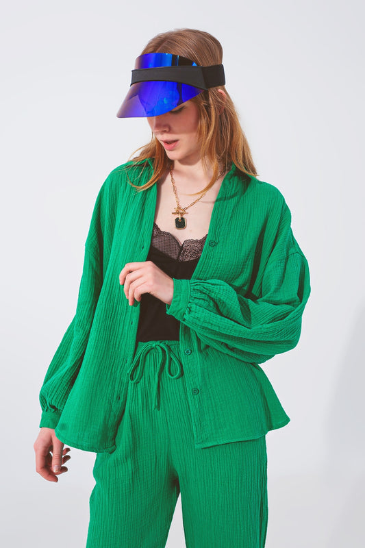Q2 Camicia verde dal Taglio Ampio e Strutturato