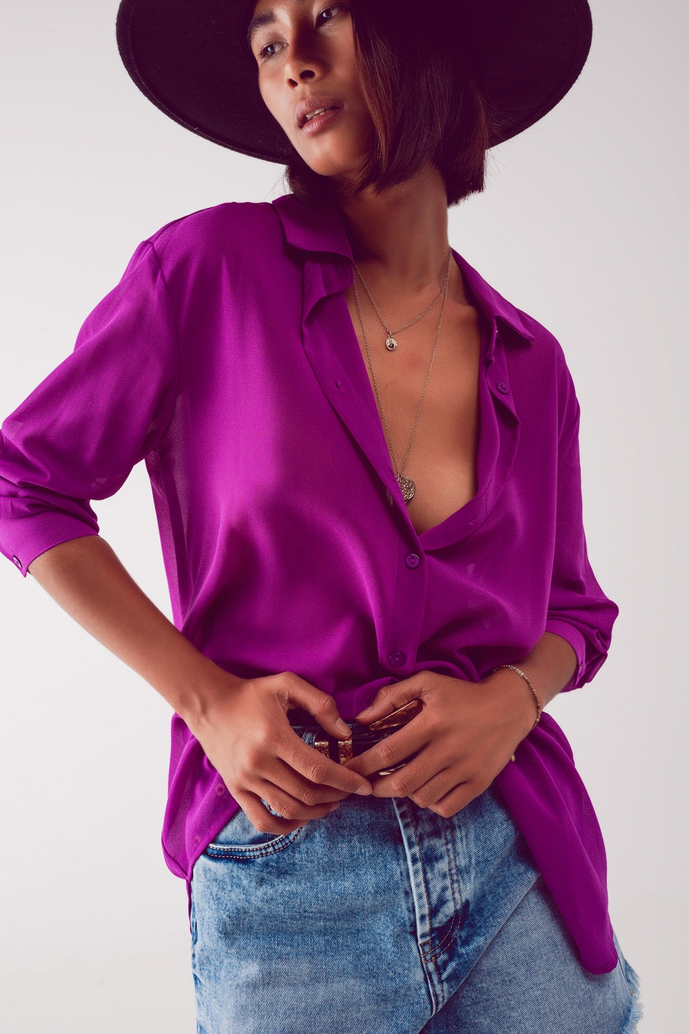 Q2 Camicia viola in chiffon trasparente