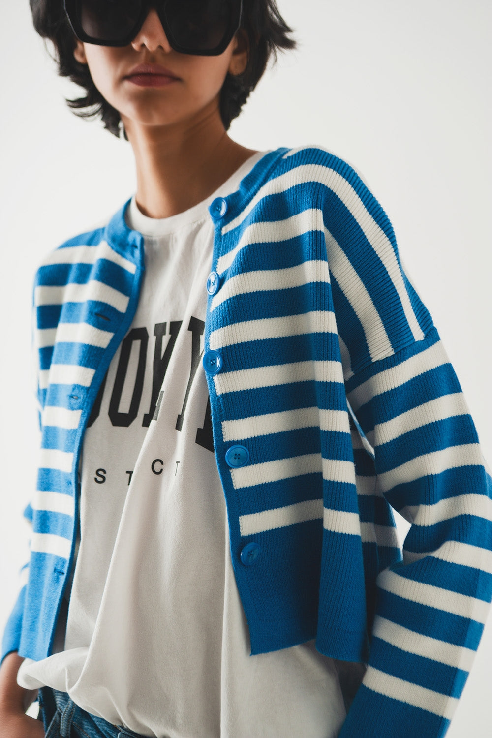 Cardigan a righe blu in maglia leggera