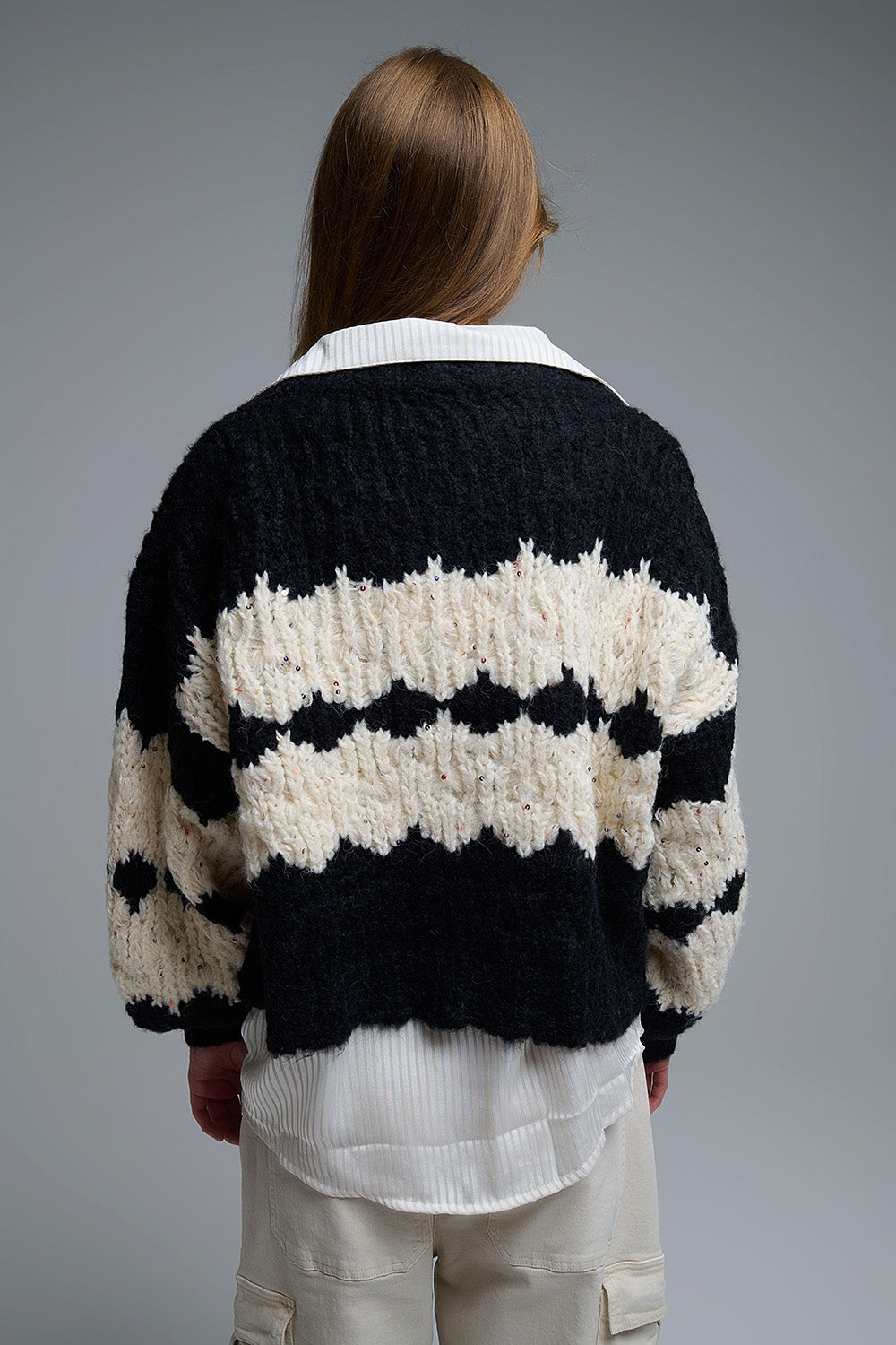 Cardigan a righe in maglia grossa con dettagli in paillettes in nero