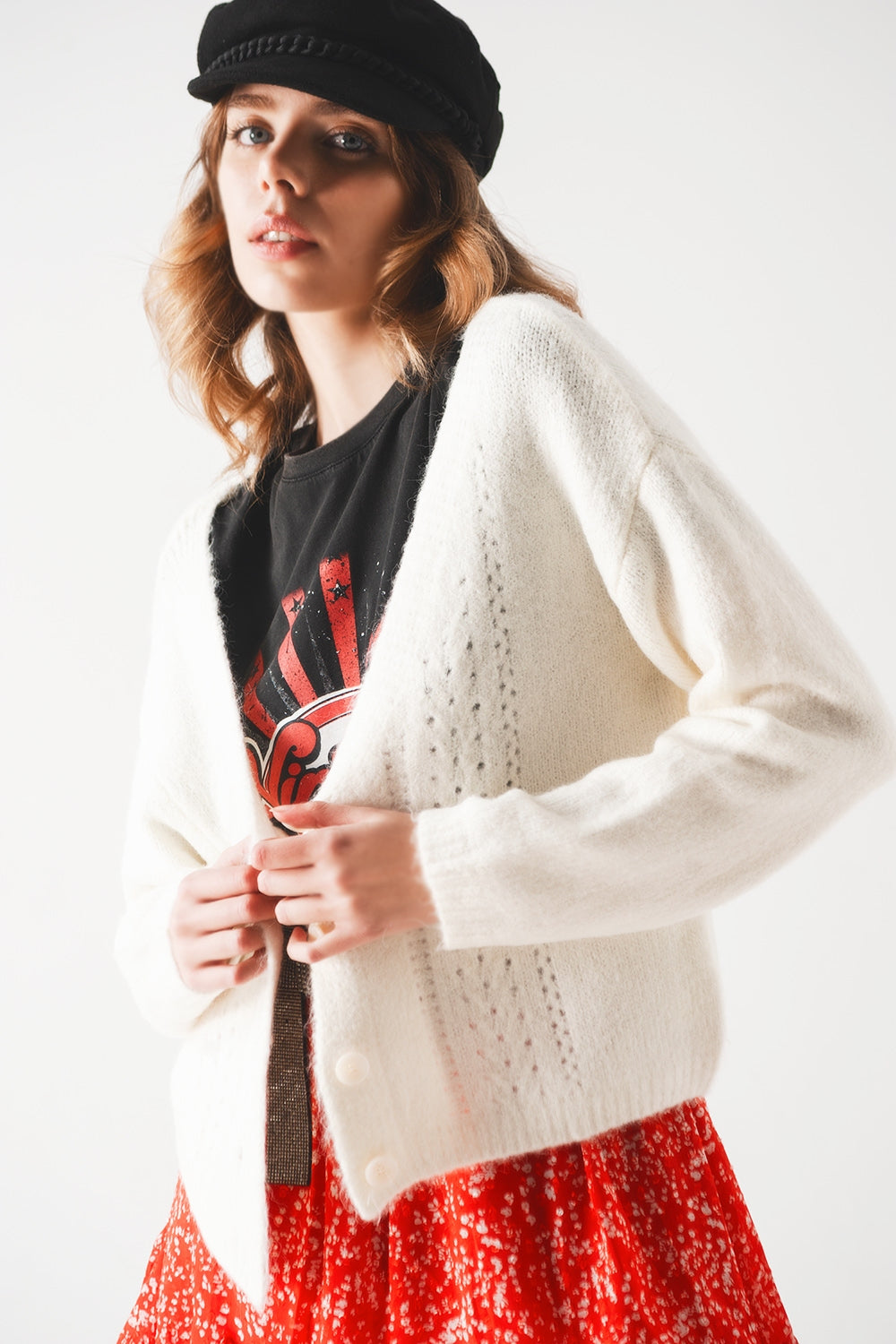 Cardigan con bottoni in crema