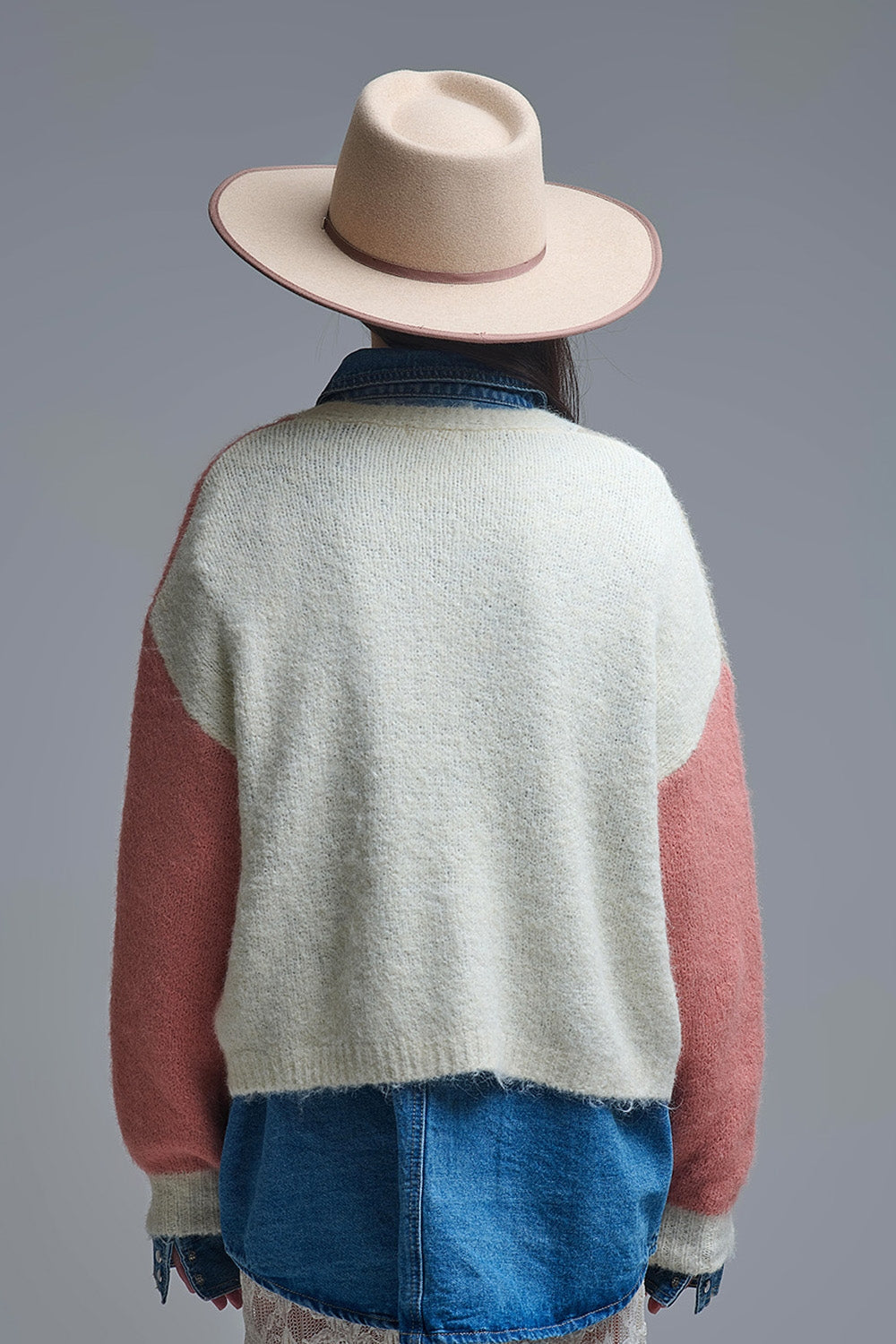 Cardigan con scollo a V in paillettes color-block