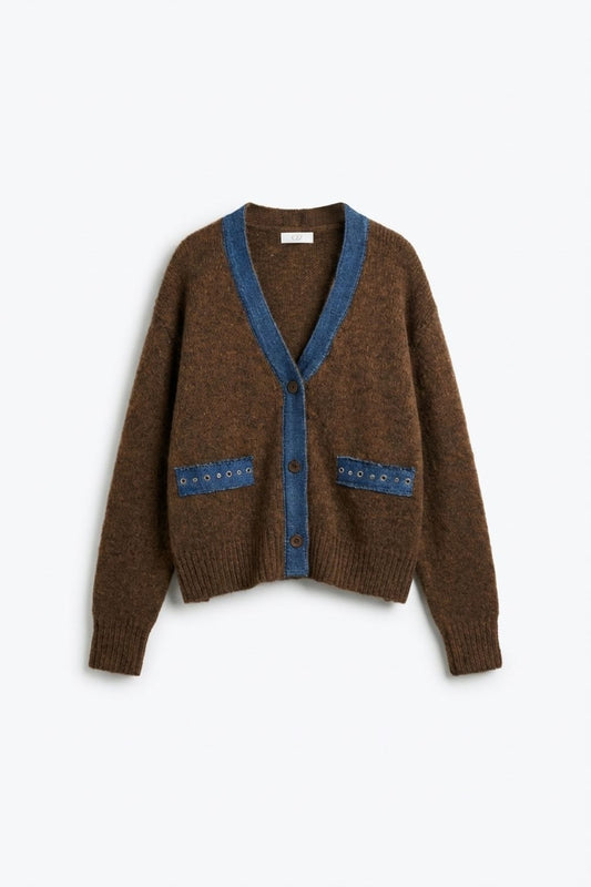 Q2 Cardigan marrone con dettagli in tessuto denim