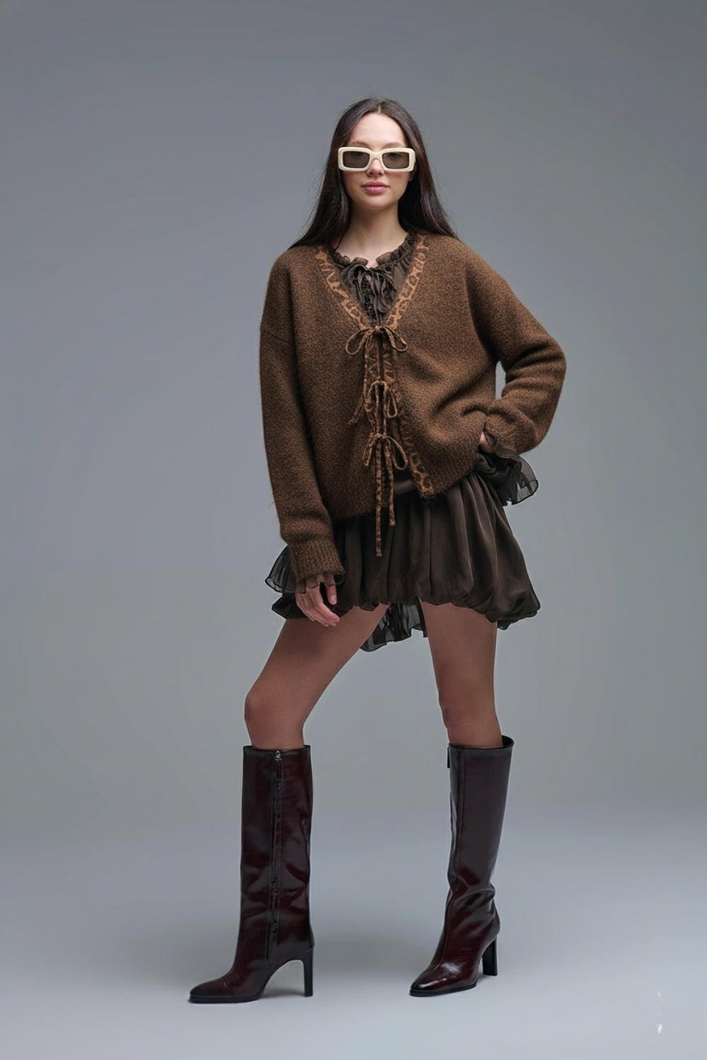 Cardigan marrone in maglia con ricamo leopardato