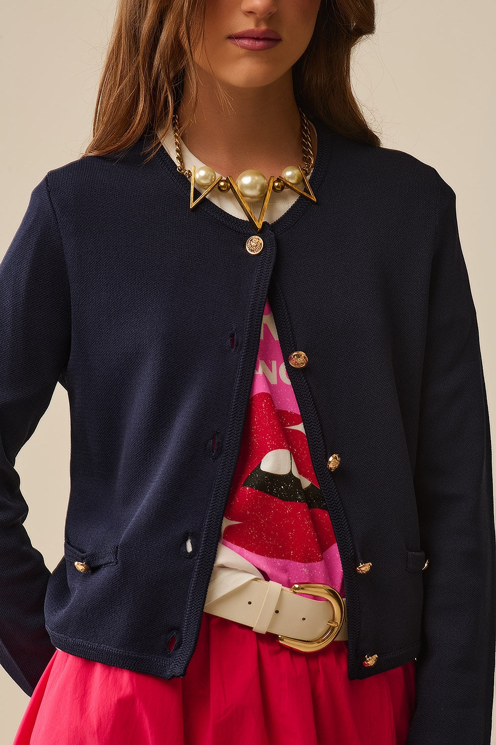 Cardigan navy con bottoni dorati