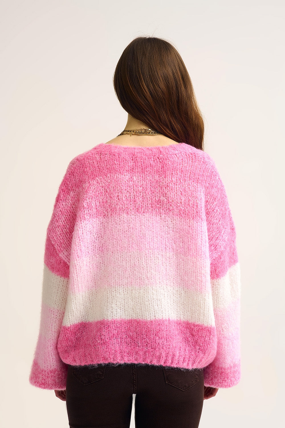 Cardigan rosa a maglia grossa con texture morbida e abbottonatura anteriore