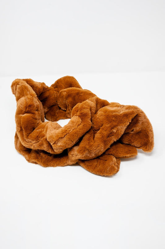 Q2 Collo pelliccia sintetica camel