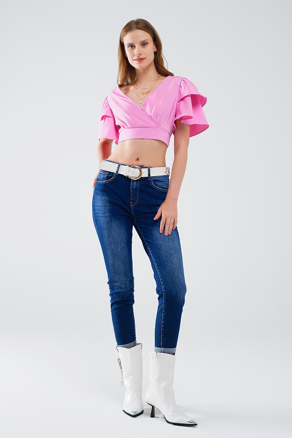 Crop Top rosa con maniche corte e scollo a V