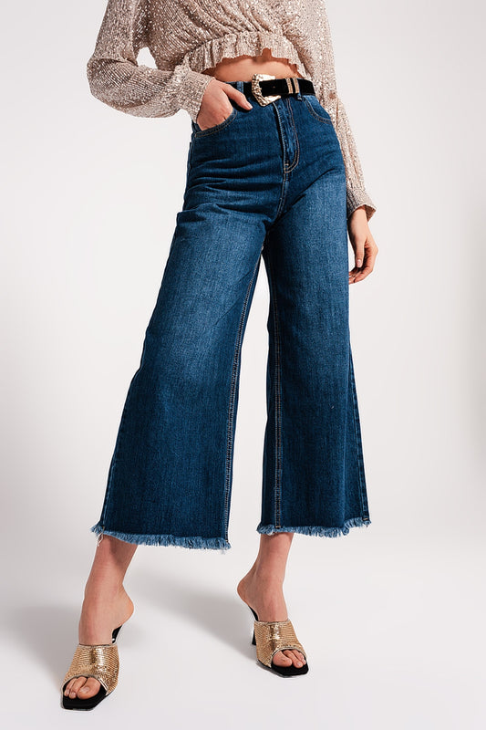 Q2 Cropped jeans blu con orli sfrangiati