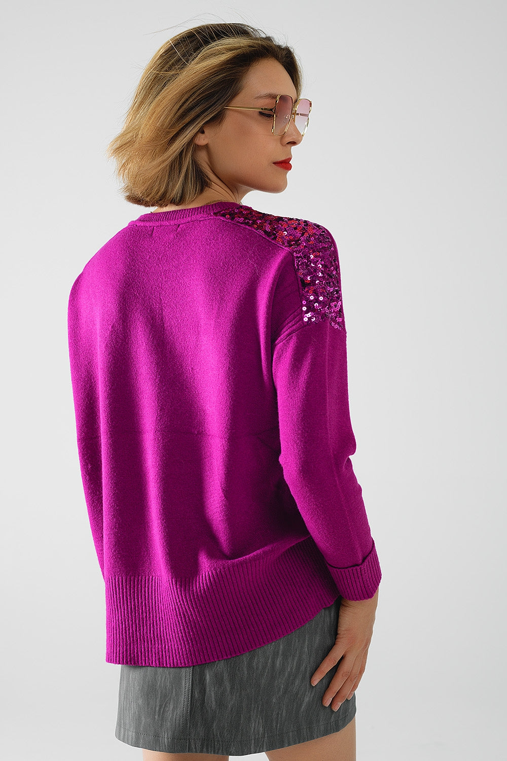 fuchsia Maglione a maniche lunghe con paillettes sulle spalle