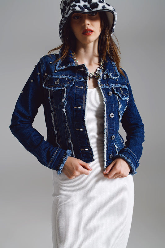 Q2 Giacca in denim con dettagli sfrangiati e ricamati in lavaggio medio