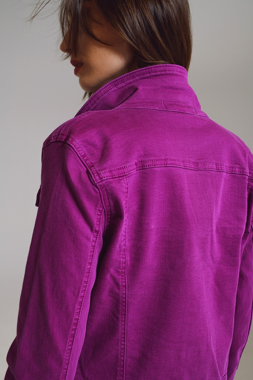 Giacca trucker slim in denim color magenta