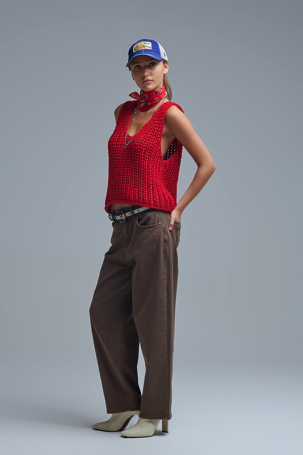 Gilet all'uncinetto con paillettes in rosso