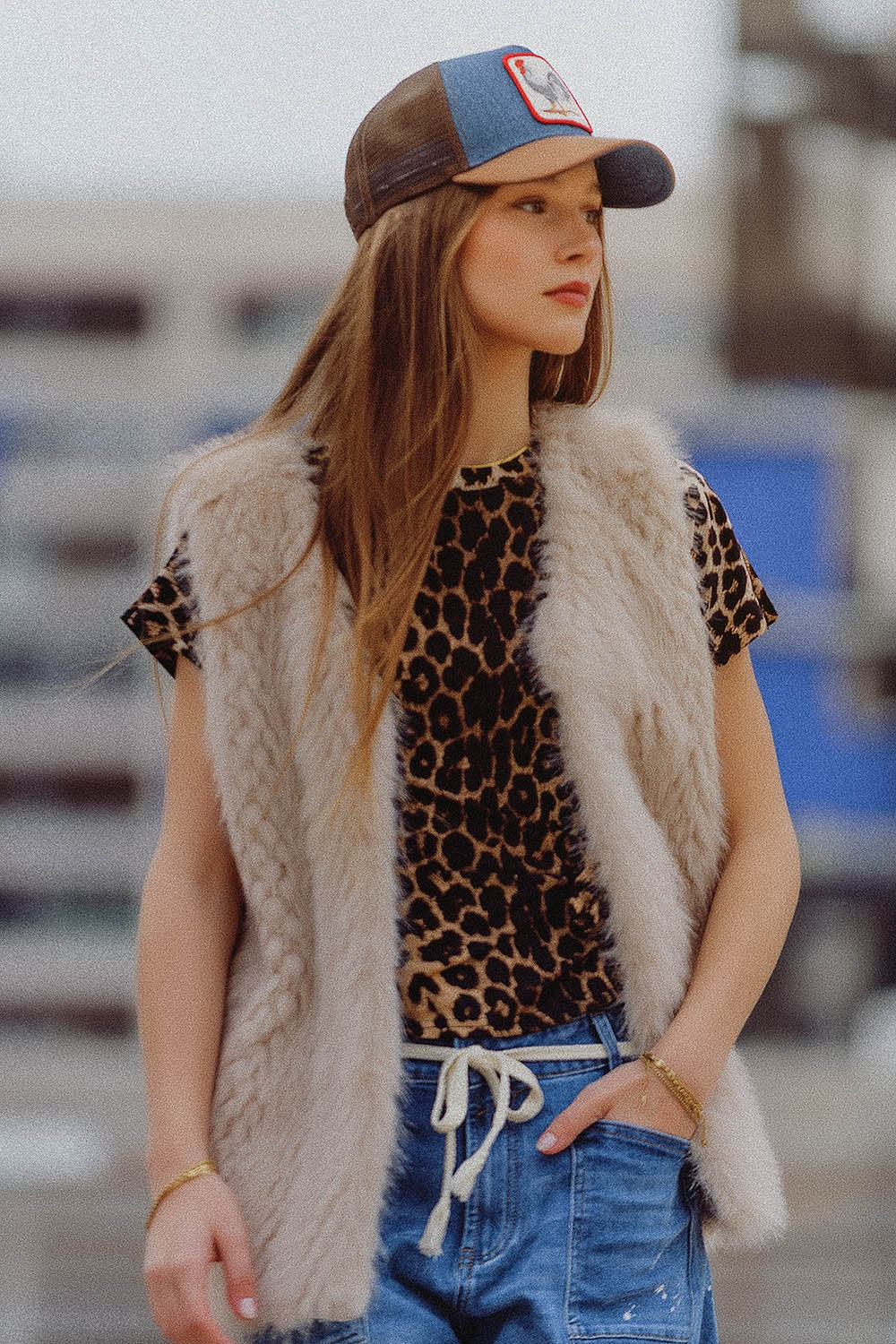 Q2 gilet beige in pelliccia fine