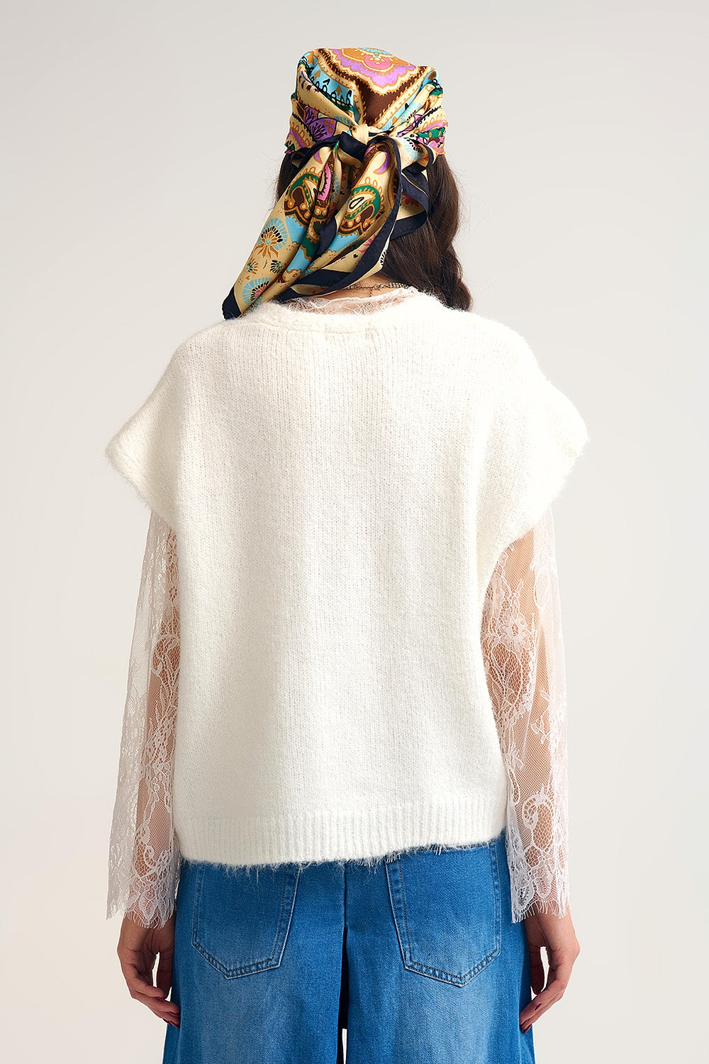 Gilet cardigan senza maniche in maglia morbida con rifiniture in pizzo