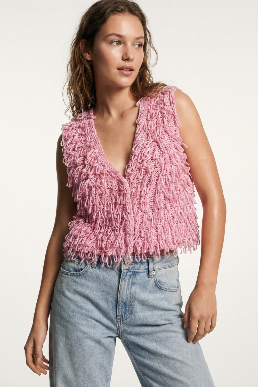 Gilet in maglia con effetto frangia testurizzato in rosa